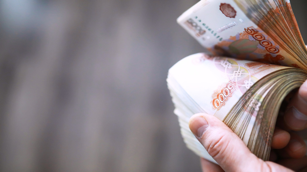 Всего одна простая фраза, а денег — целые карманы: что говорить перед выходом из дома для удачи Народные приметы для привлечения удачи: что сто...