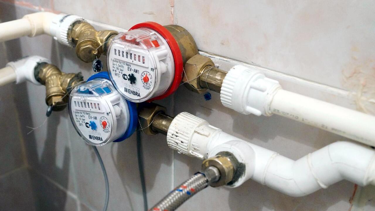 Жесткое нововведение ЖКХ в августе — особенно для тех, кто передает показания счетчиков С января 2025 года система начисления коммуналь...