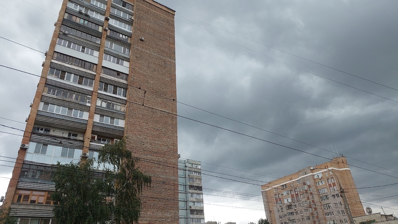 Август накроет россиян аномальной погодой: в каких городах будут просто изнывать от жары, а где тонуть от дождей — свежий прогноз Погода на август 2025: россиян ждут температурн...