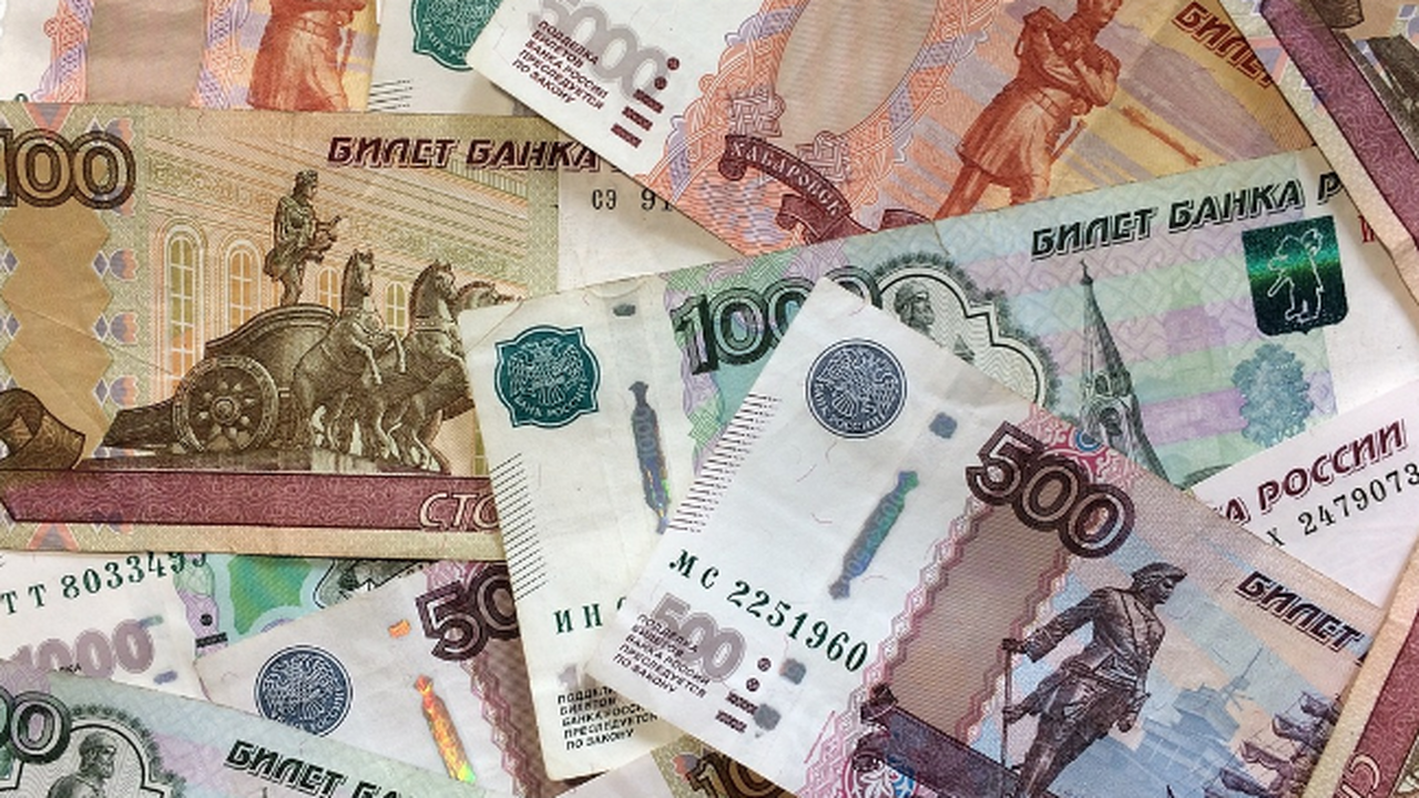 Руководитель организации обвиняется в уклонении от уплаты налогов в Прикамье На имущество обвиняемого наложен арест на сумму...