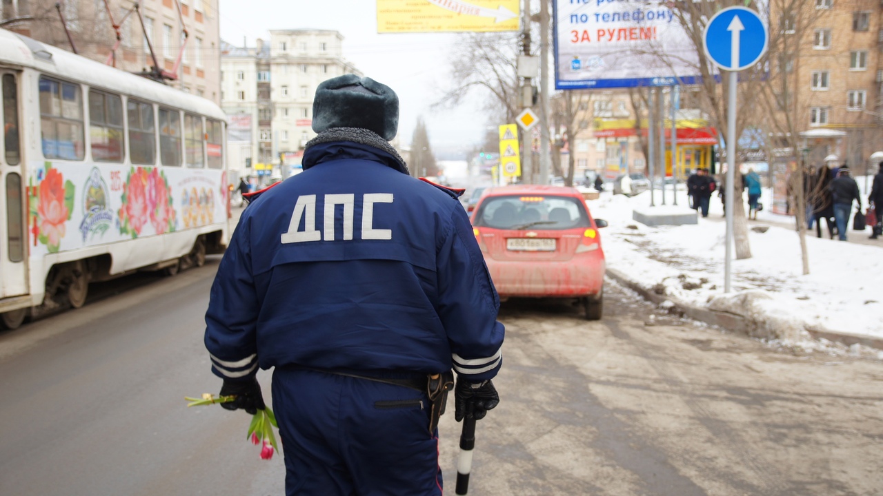 Не дышите: ГАИ теперь смогут лишать прав водителей после доноса из поликлиники Госдума расширила полномочия ГАИ: права смогут ...