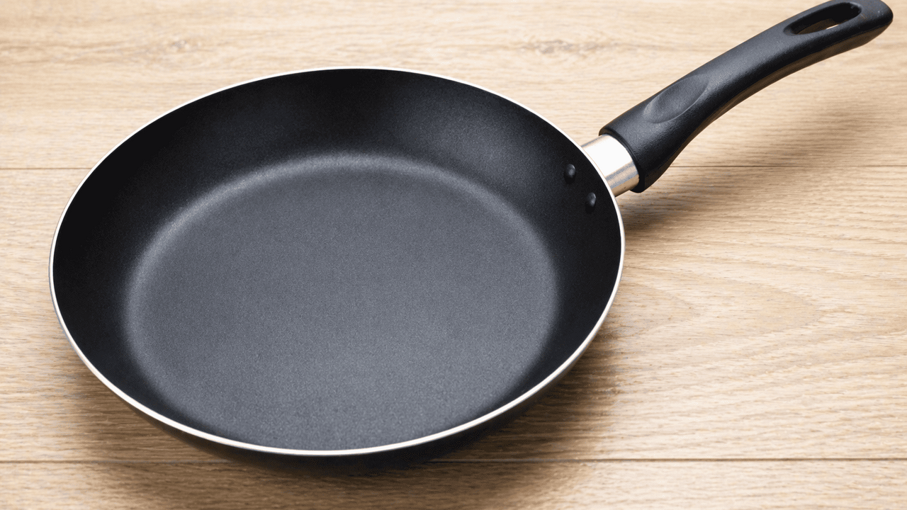 Даже если антипригарная сковорода начала предат...