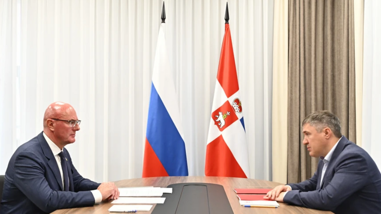 В Перми прошла рабочая встреча вице-премьер РФ и губернатор Пермского края 28 июня в Пермь с рабочим визитом прибыл замест...