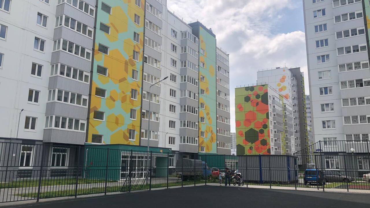 Юного пермяка едва не прибило упавшим баскетбольным кольцом Надзорные органы оценят, как были соблюдены тре...