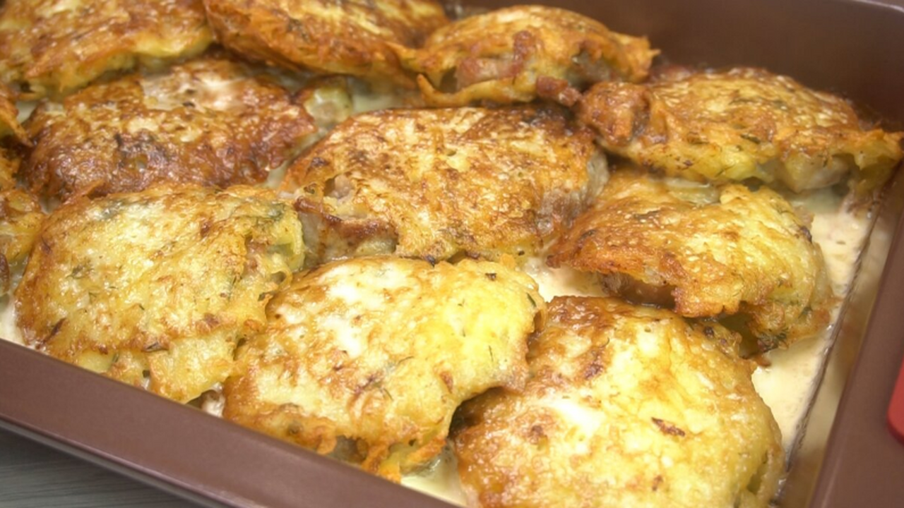 Мясо в картофеле: хоть к обеду, хоть к ужину (в моей семье обожают все) Мясо в картофельном кляре со сливочным соусом: ...