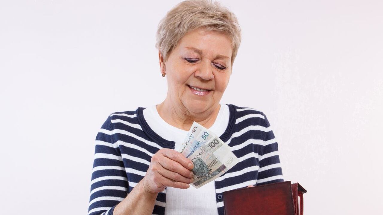 Плюс 8500 рублей к пенсии: сенсационная новость — выплаты начнутся в ноябре Перерасчет пенсий с ноября: что изменится для п...
