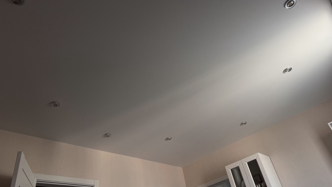 Еще недавно натяжной потолок был символом обнов...