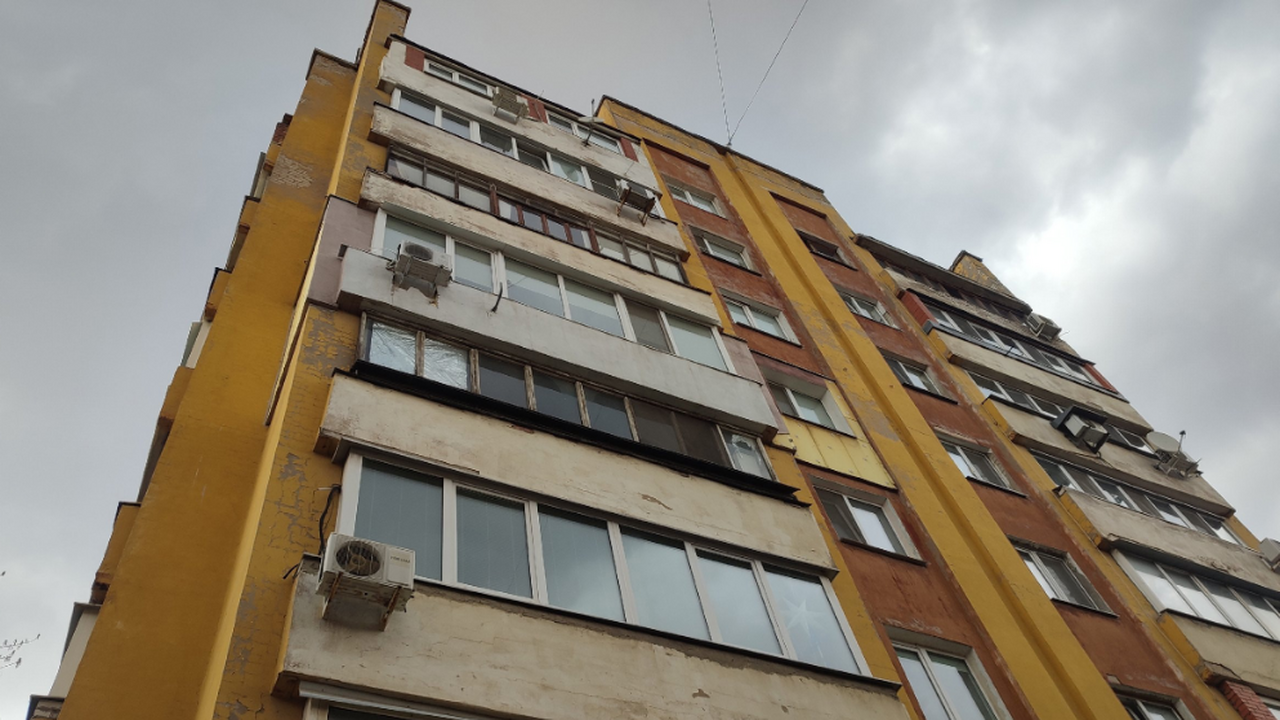 В Прикамье 2-летний ребёнок выпал из окна 2 этажа Этот случай произошёл 10 июня