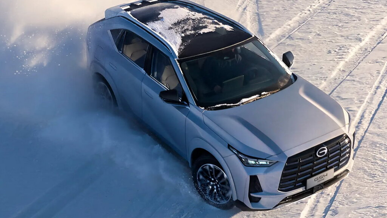 RAV4 больше не конкурент. Теперь у нас есть GAC GS4 с 4х4, классическим автоматом и мотором на 231 силу. Надо брать GAC GS4 с полным приводом: китайская альтернати...