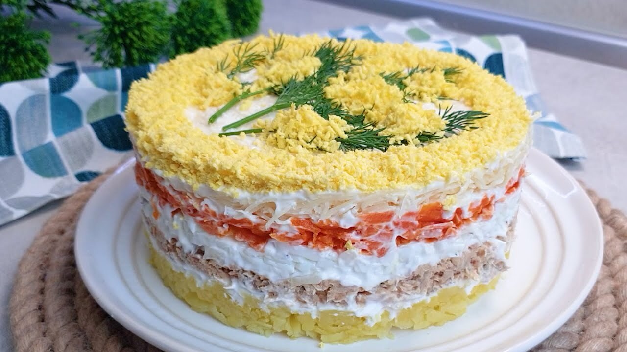 Вкус праздника из 60-х — как готовили легендарную «Мимозу» наши бабушки Салат «Мимоза» — одно из тех блюд, без которых ...