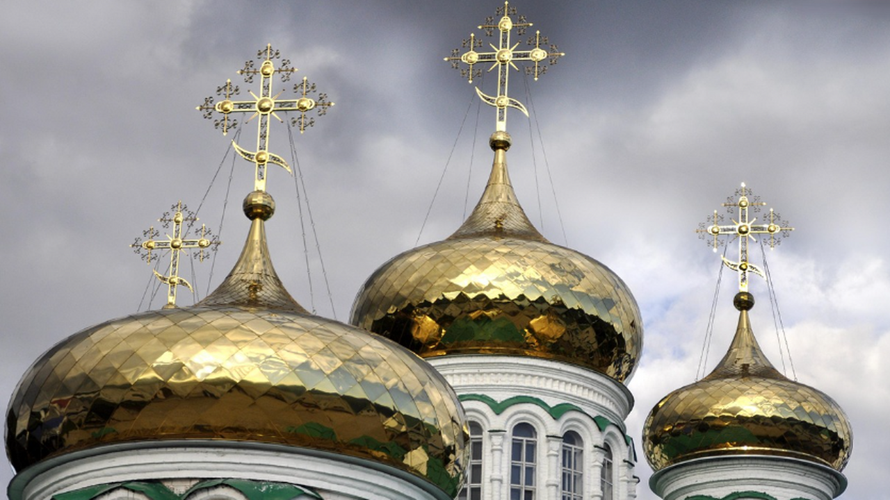 В православной традиции предпочтение отдается з...