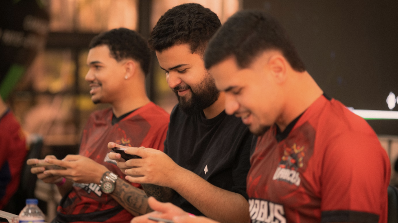 Принято считать, что телефон отвлекает от спорт...