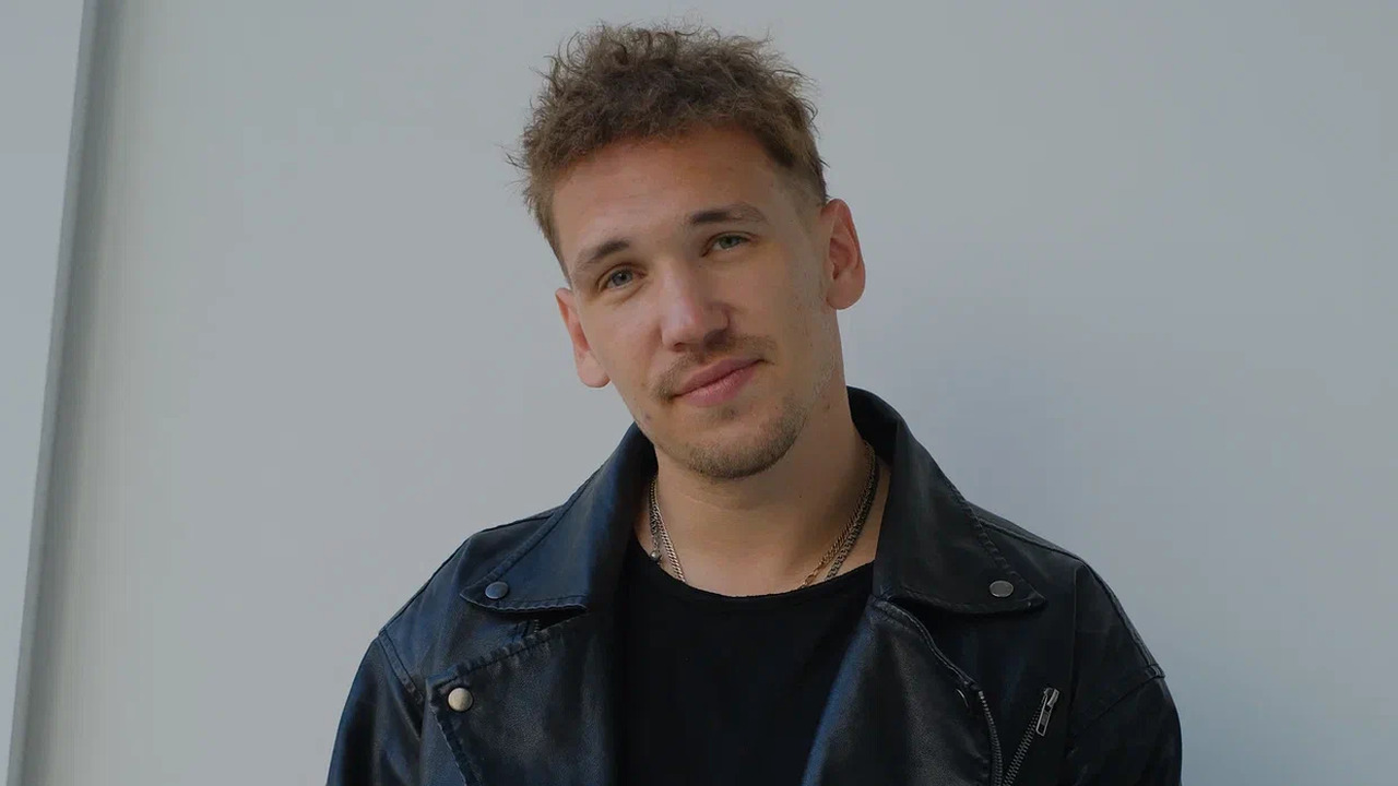 Актер Иван Алексеев рассказал об участии в 5 сезоне сериала «Полярный» на ТНТ Сегодня, 1 декабря, в 20:00 на ТНТ стартует пят...