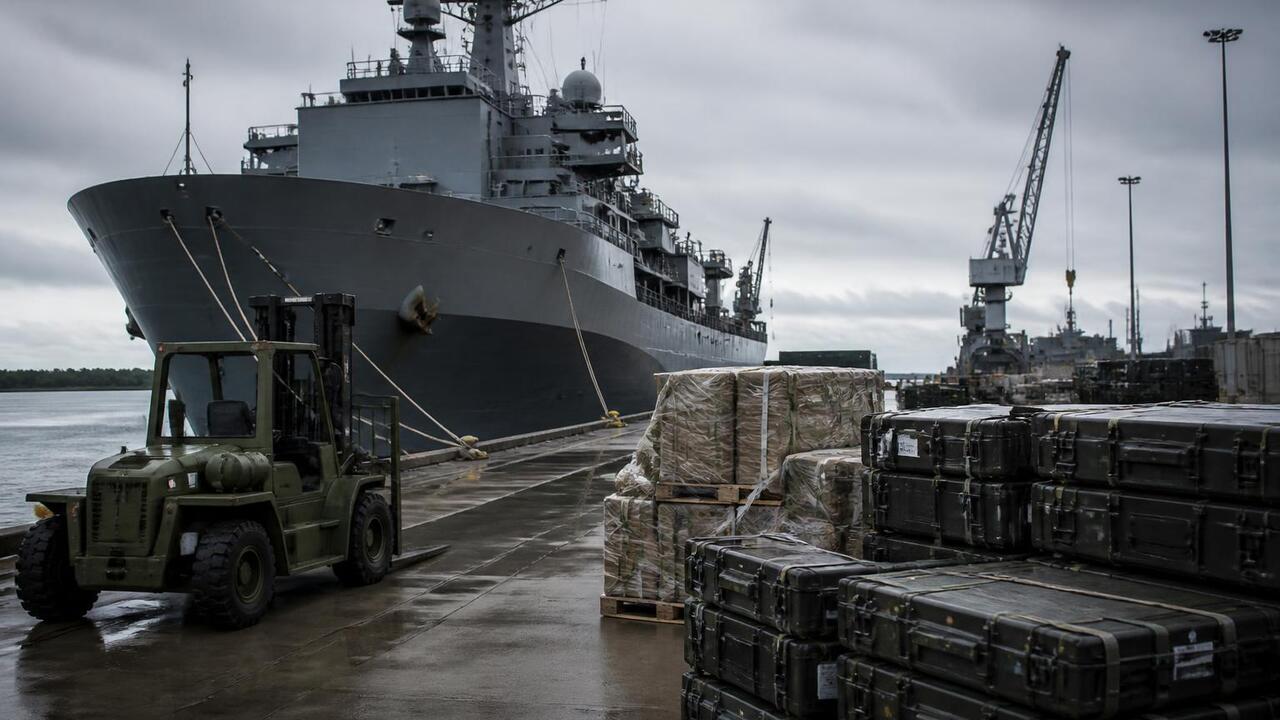 Писториус сообщил о задержках поставок военного оснащения Министр обороны Германии Борис Писториус сообщи...