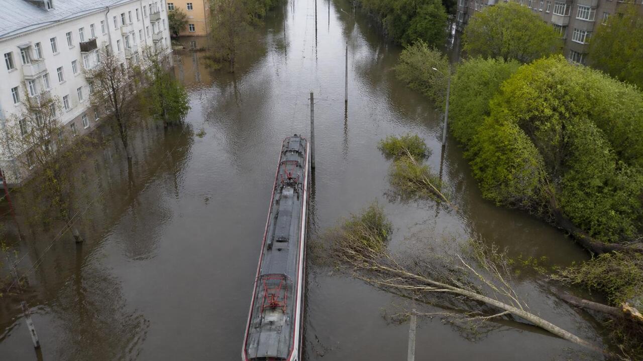 Сильнейший за пять лет ливень в Перми принес 76...