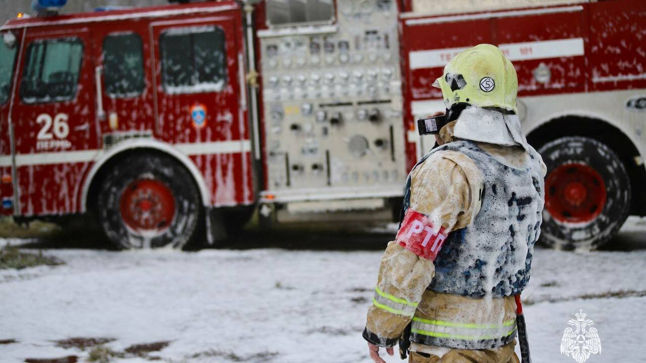 Известно, что огонь площадью 2 квадратных метра...