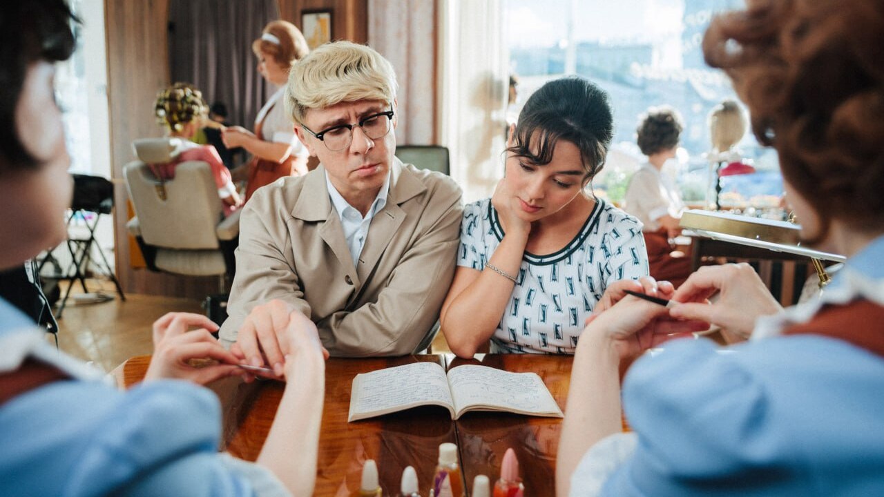 Интервью с актером фильма «Невероятные приключения Шурика» - Олегом Верещагиным В кинотеатрах идет новогодний фильм телеканала ...