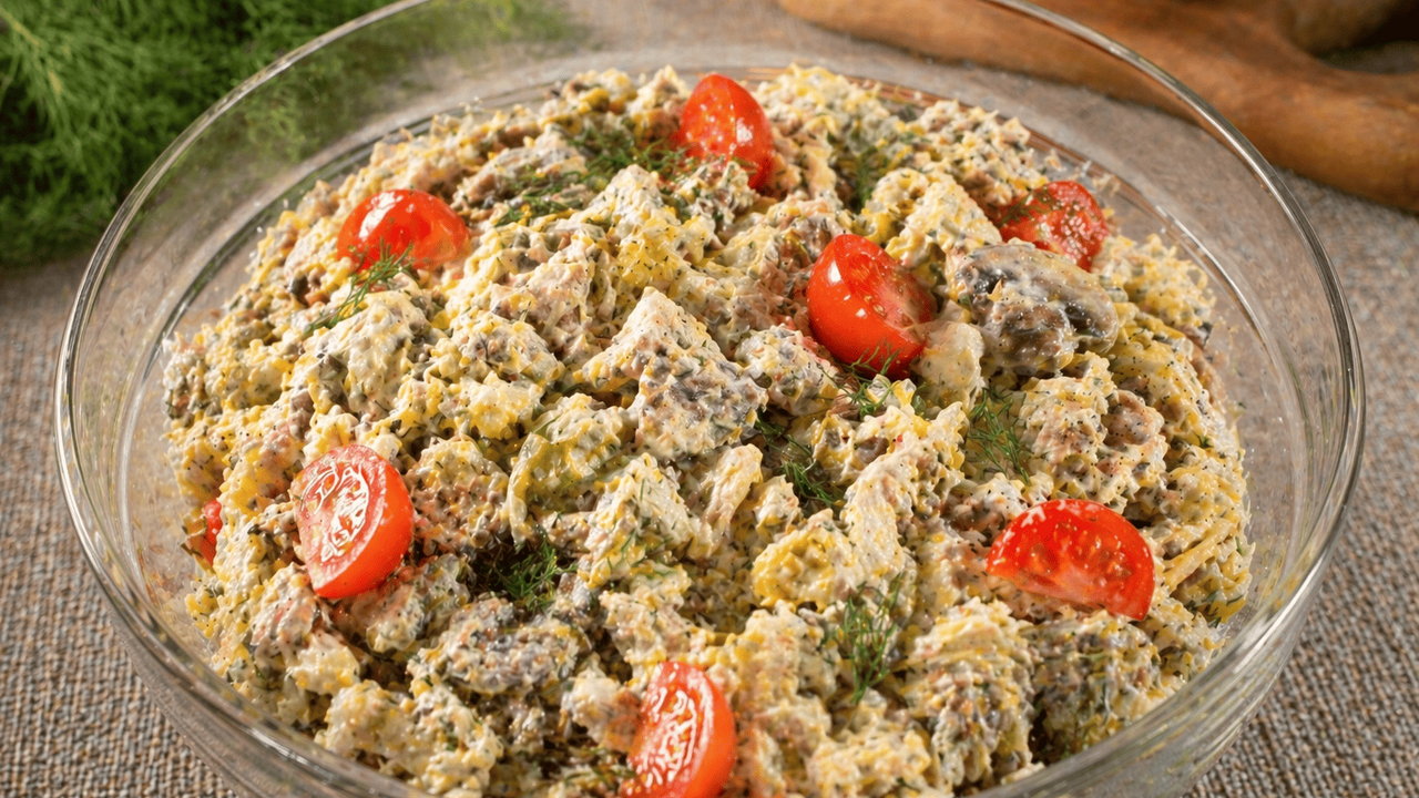 Когда привычные праздничные салаты уже приелись...