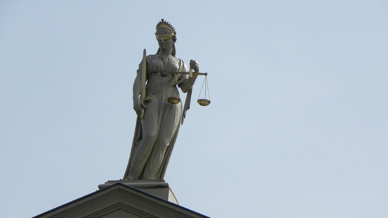 Житель Прикамья 30 лет хранил порох в квартире и получил за это условный срок Судебная экспертиза подтвердила, что найденные ...