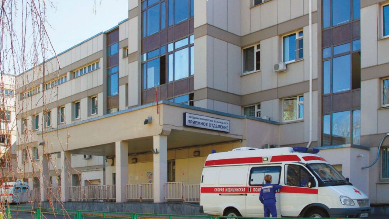 Теперь россиян будут по-новому принимать в поликлиниках: пенсионеры и медсестры недовольны В России с сентября 2023 года фельдшеры и акуше...