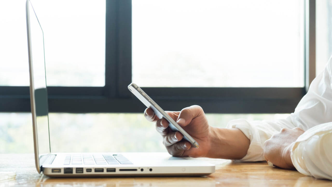 Онлайн-шопинг стал привычным для миллионов люде...