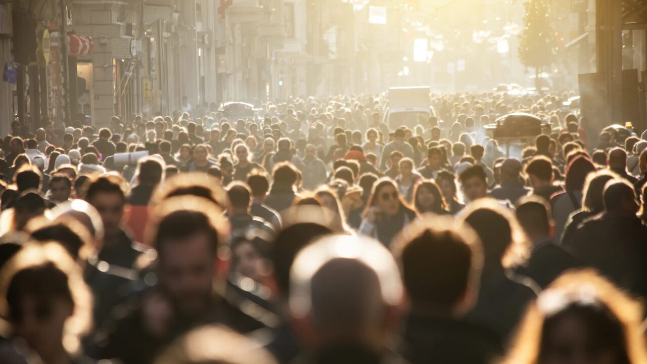 Иногда человек кажется приветливым и доброжелат...