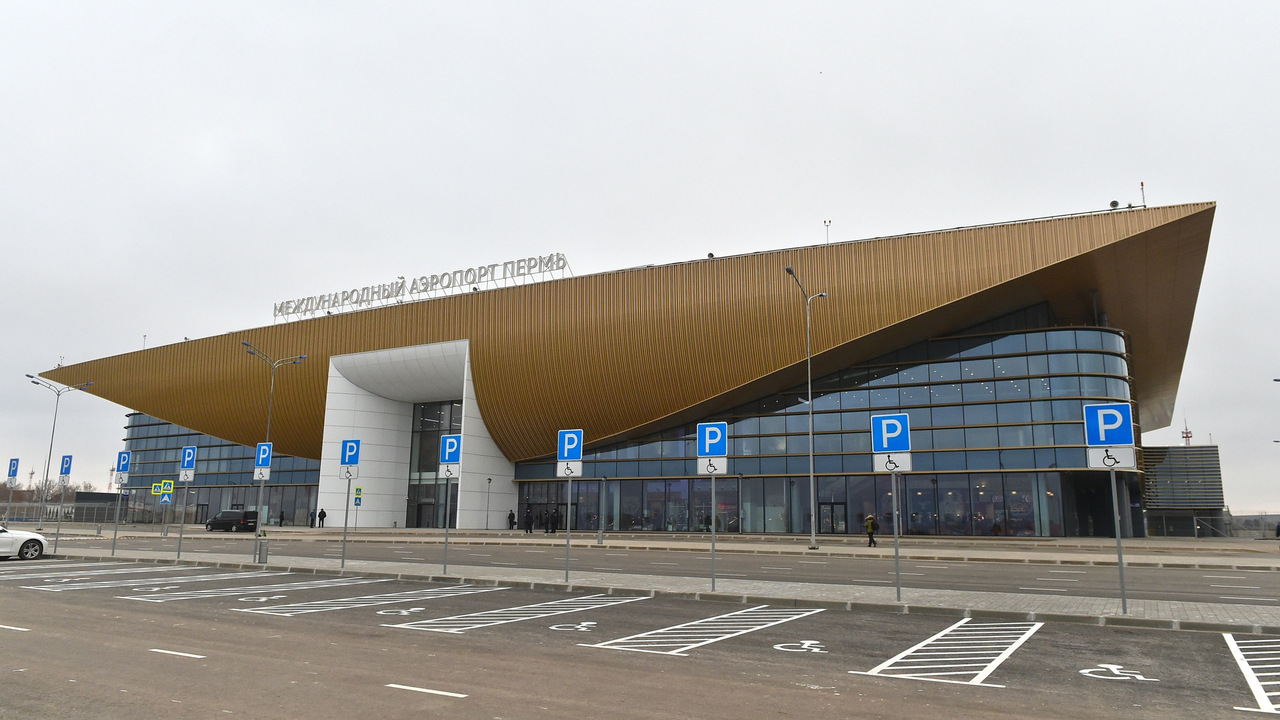 В Перми задержан вылет самолета в Санкт-Петербург 27 июля в пермском аэропорту изменилось время в...