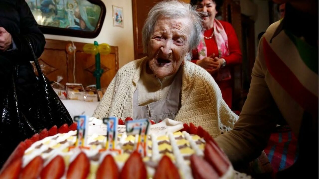 За долгие и счастливые 117 лет, которые она прожила, не ела ни фруктов, ни овощей, но в ее меню на протяжении жизни было всего одно блюдо Современные тенденции навязывают нам постоянные...