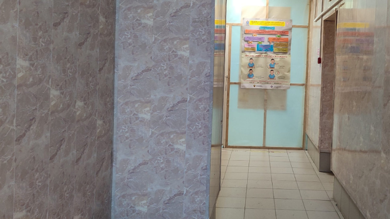 В Пермском крае работники предприятия упали с 4-метровой высоты Медицинское обследование показало, что у слесар...