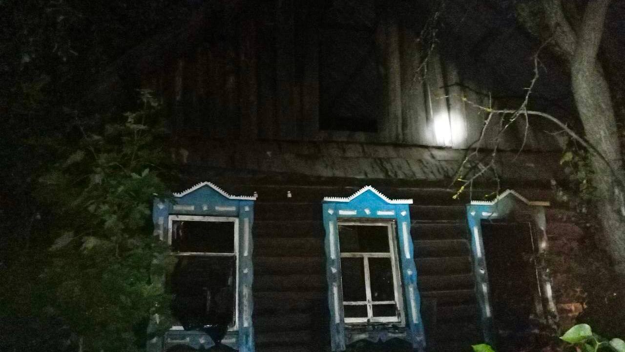 В Прикамье следователи устанавливают обстоятельства гибели 2 людей на пожаре По предварительным сведениям, возгорание произо...