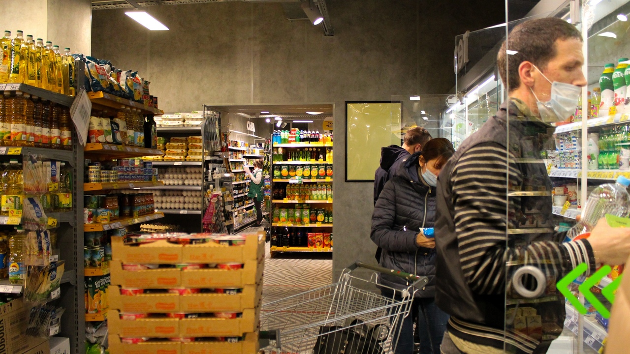 Важное новшество в магазинах: «Пятёрочка» и «ВкусВилл» отменили оплату за услугу В крупных торговых сетях России появилось новое...