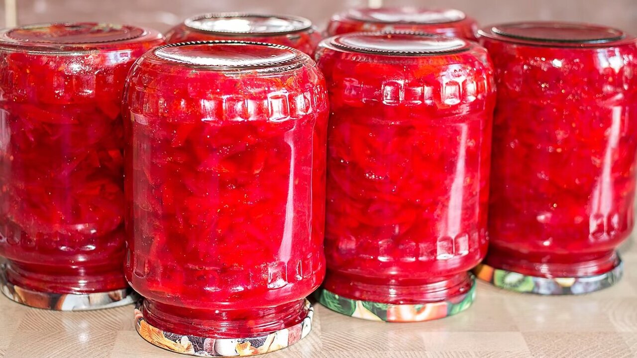 Заправка для борща на зиму: настолько быстро и вкусно, что свекровь выпросила себе пару баночек Как приготовить борщ за 30 минут: универсальная...