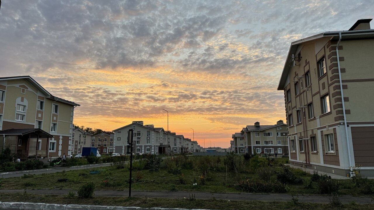 Все больше россиян живут не по месту прописки, ...