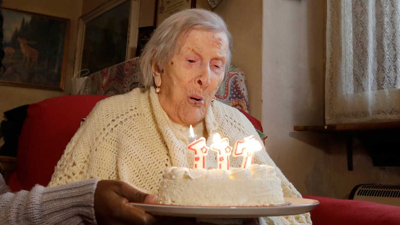 За долгие и удивительные 117 лет, которые она прожила, не ела ни ягод, ни фруктов, но в ее меню на протяжении жизни было это блюдо Сегодня мы живём в эпоху, когда мода диктует не...