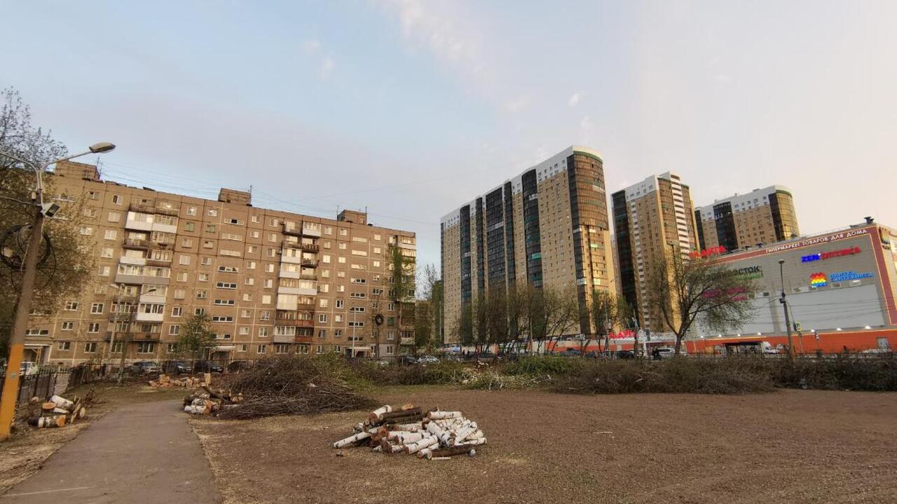 В Перми заново рассмотрят дело о передаче земли гимназии №33 Стадион при пермской гимназии №33 снова оказалс...