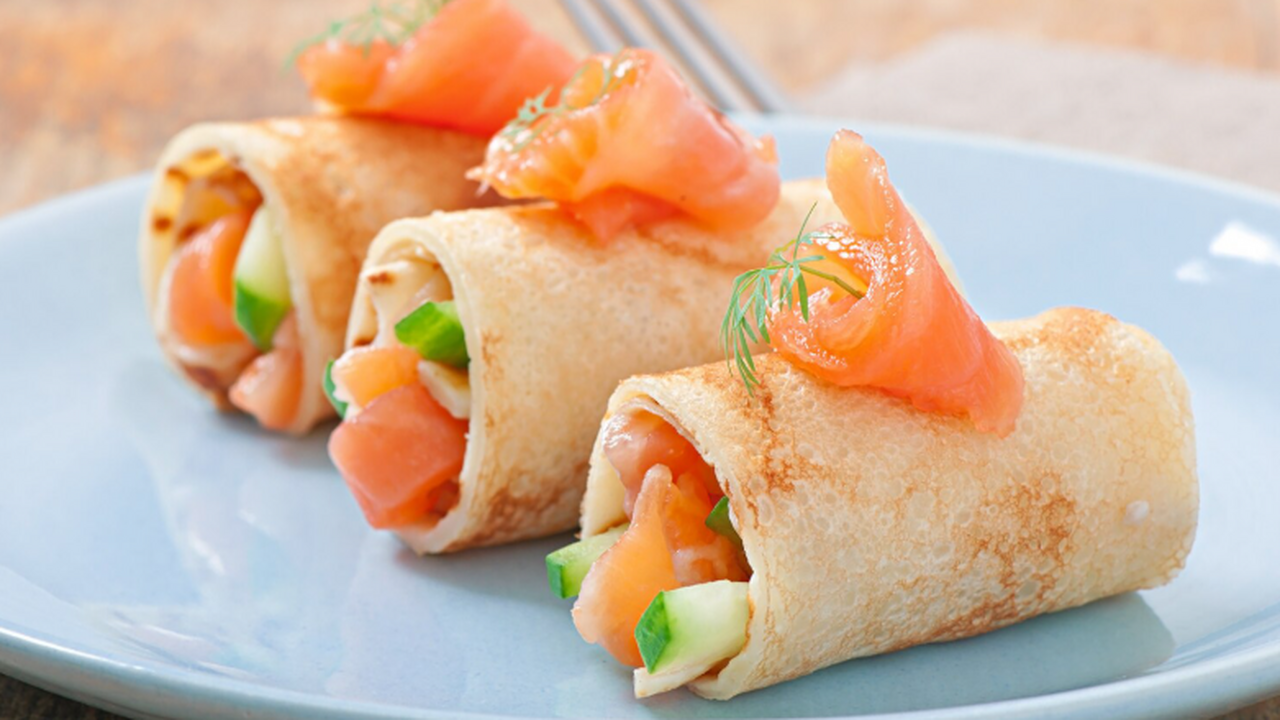 Лучшая закуска всего за 10 минут: вкуснейшие рулетики из лаваша — со стола улетает в миг Рулеты из лаваша представляют собой быстрый, эф...