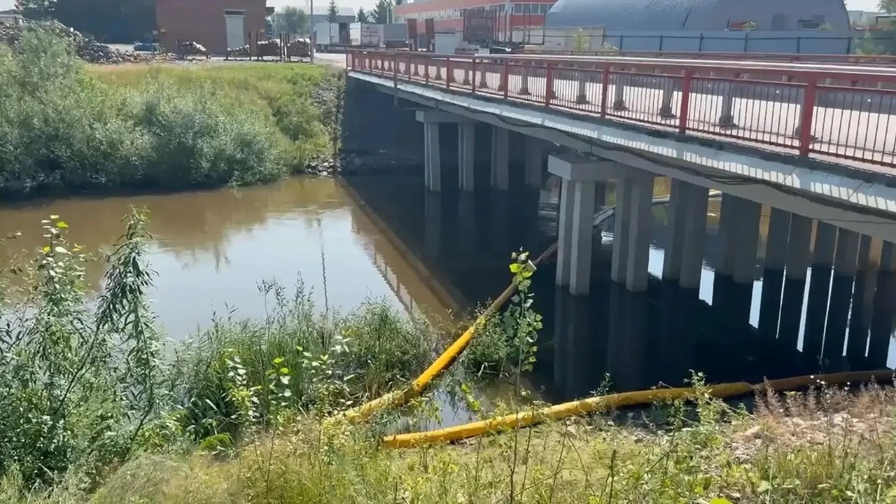 Из-за аномальных дождей очистные Лукойла не спр...