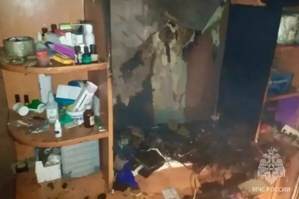 Житель Удмуртии спалил квартиру, запустив в ней салют