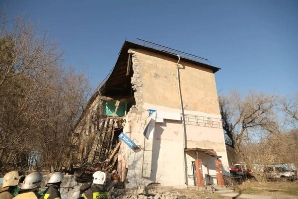 Рухнувший аварийный дом на Чкалова в Перми снесут до конца мая