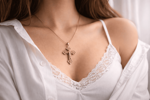 Священник Береговой: ношение креста как украшения — грешно