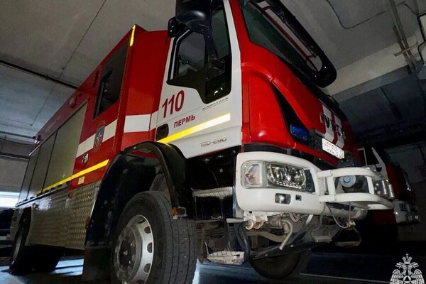 В Перми во время пожара на пилораме скончался человек