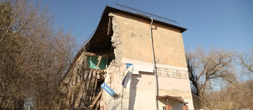 Рухнувший аварийный дом на Чкалова в Перми снесут до конца мая Девелопер «Брусника» сообщил, что аварийный дом...