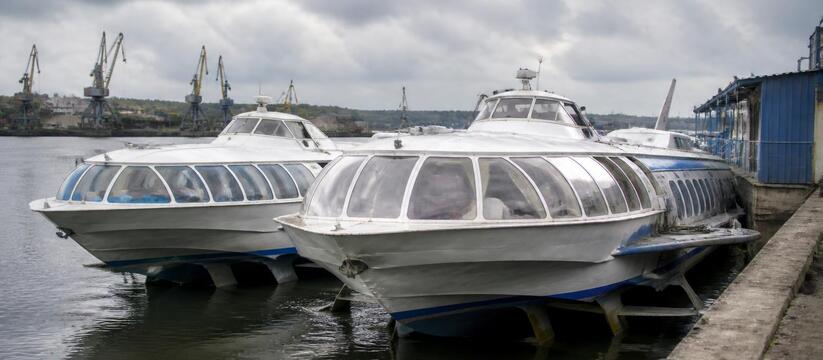 Два «Метеора» из Перми отправят на восстановление в Ленобласть «Метеор-231» и «Метеор-220» отбуксировали из За...