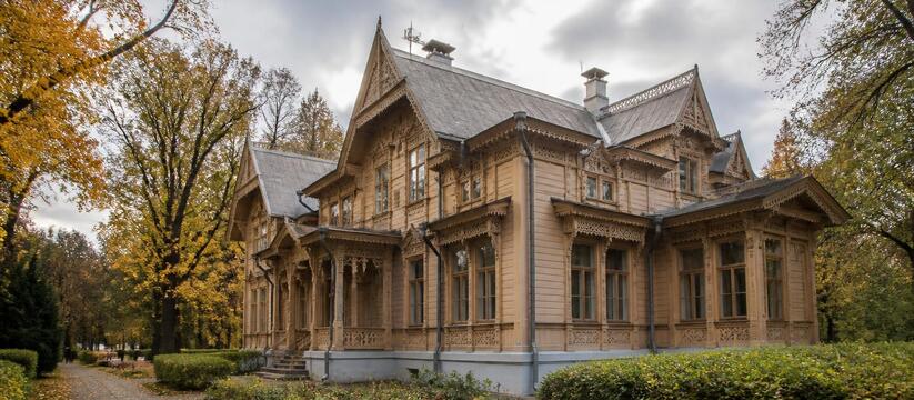 В Ильинском за рубль продают два исторических здания В Ильинском Пермского края за рубль продают два...