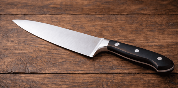 Школьник напал с ножом на учительницу в Пермско...