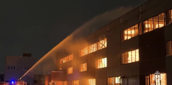 В Перми перекрыли движение в районе огромного п...