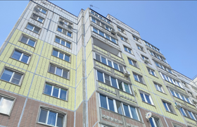 Матери не было дома, когда в Прикамье из окна в...