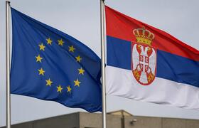 Сакс: Сербии не стоит вступать в ЕС, который не...