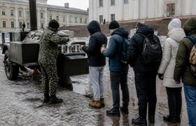 В Финляндии нуждающихся начали кормить супом пе...