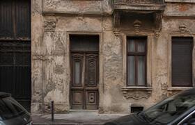 В Бухаресте туристам сдают жилье в аварийных домах
